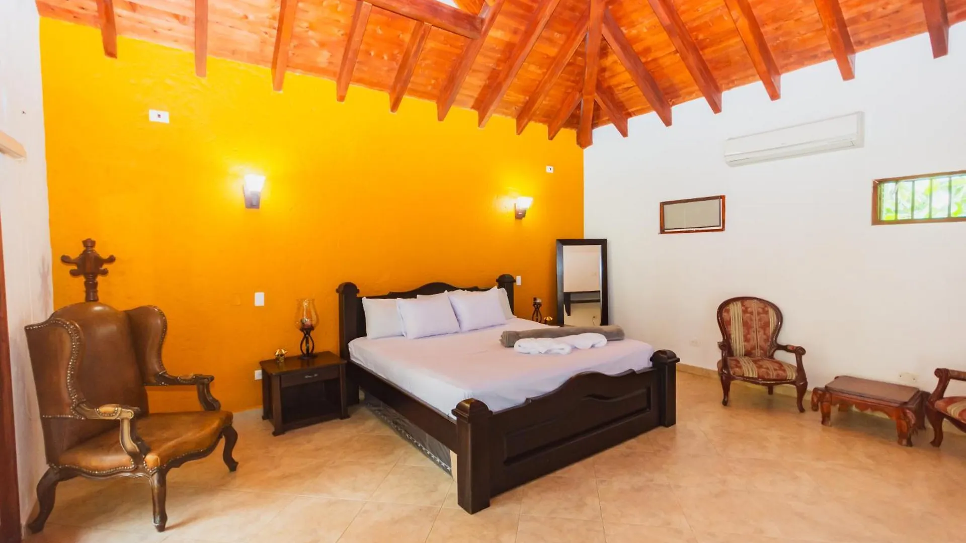Hotel La Selva San Jeronimo