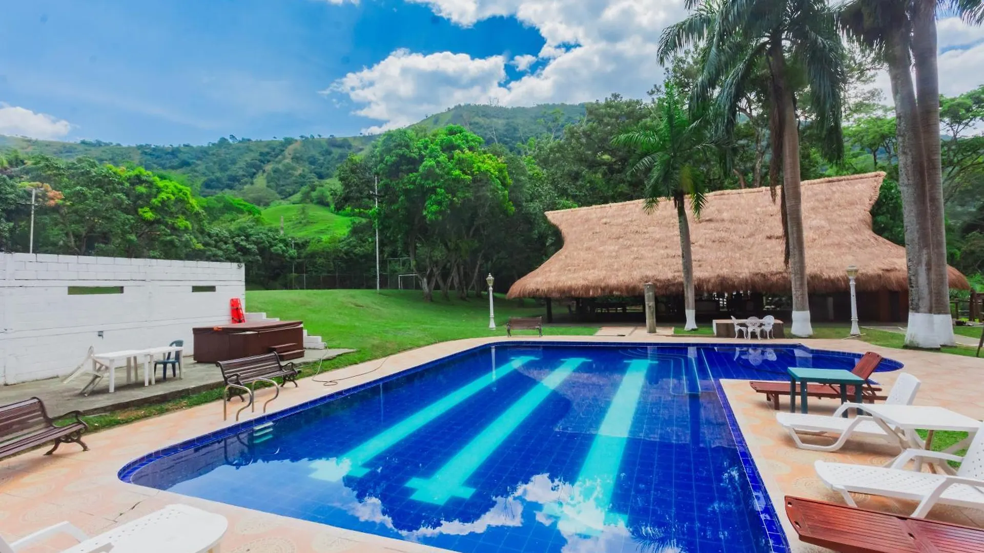 Hotel La Selva San Jeronimo Colombia